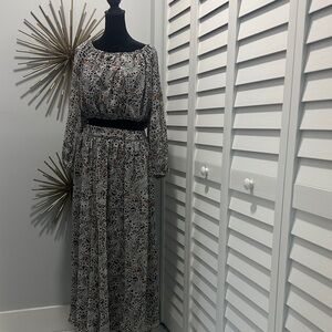 Off-Shoulder top 2 piece Printed Maxi skirt in Black, White & Orange